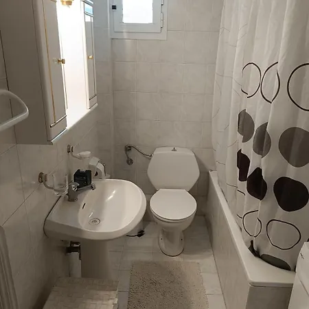 Theros Family Apartamento *
